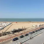 In Near Lippenslaan * كنوك هايست